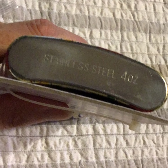 Wembley Flask - Picture 3 of 4